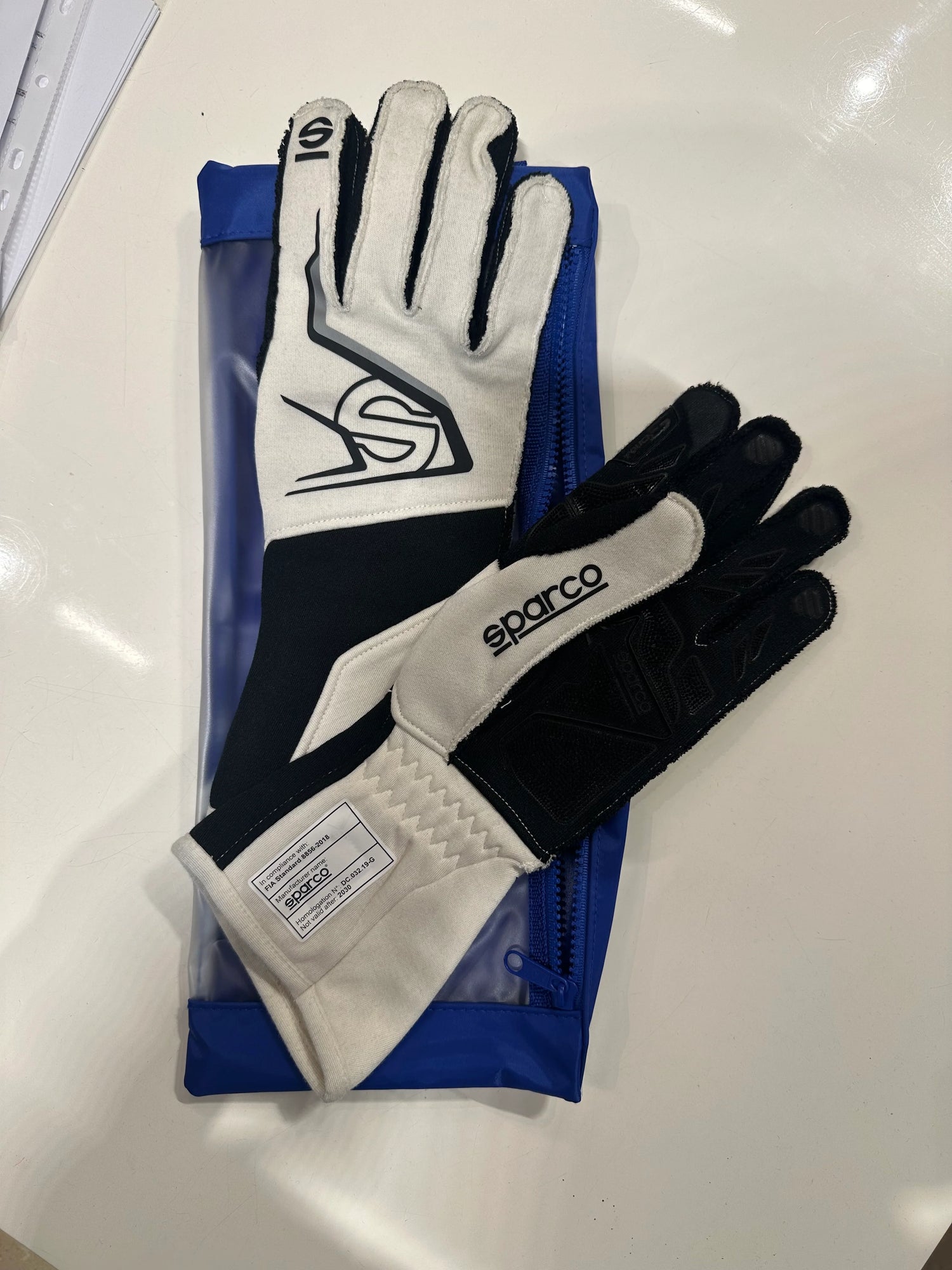 כפפות ספארקו tied - יד שנייה סקנד לאפ